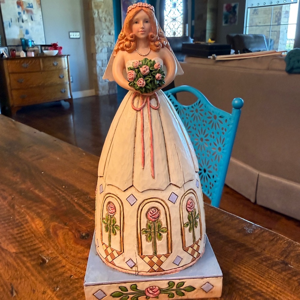 Jim Shore Cream and Pink Bridal Figurine with Green Bouquet